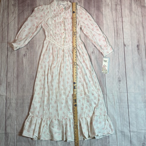 NWT Women’s Vintage Willow Creek USA Lace & Floral Intimate Maxi Dress - Picture 8 of 12